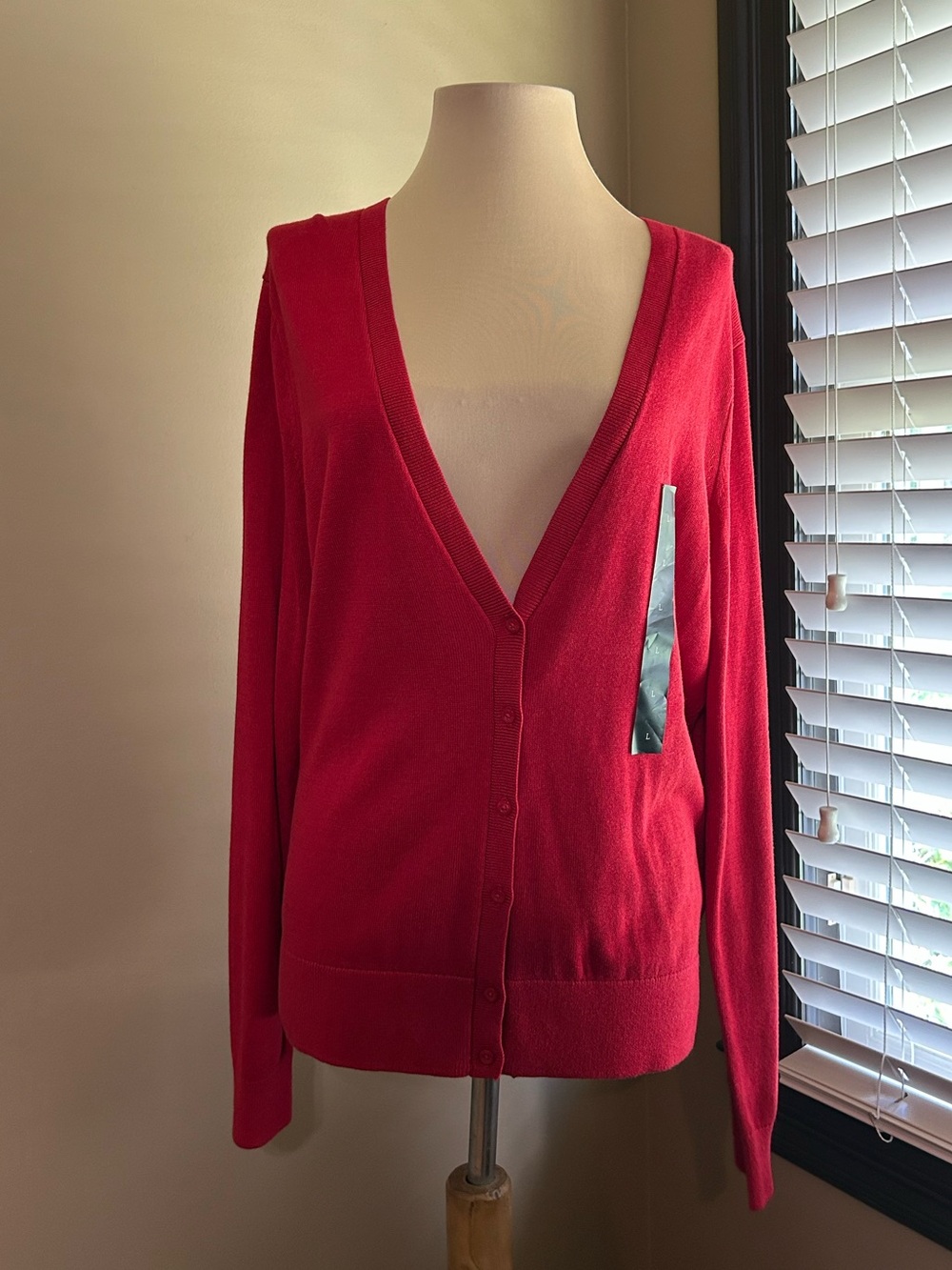 Banana Republic Forever Yarn Red V-Neck Button Cardigan